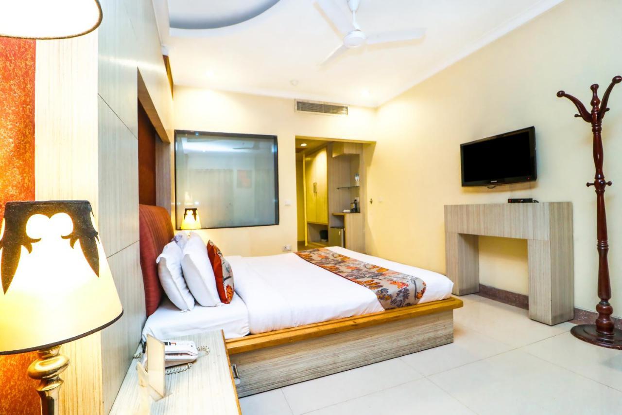 Hotel Rajshree & Spa Chandigarh Ngoại thất bức ảnh