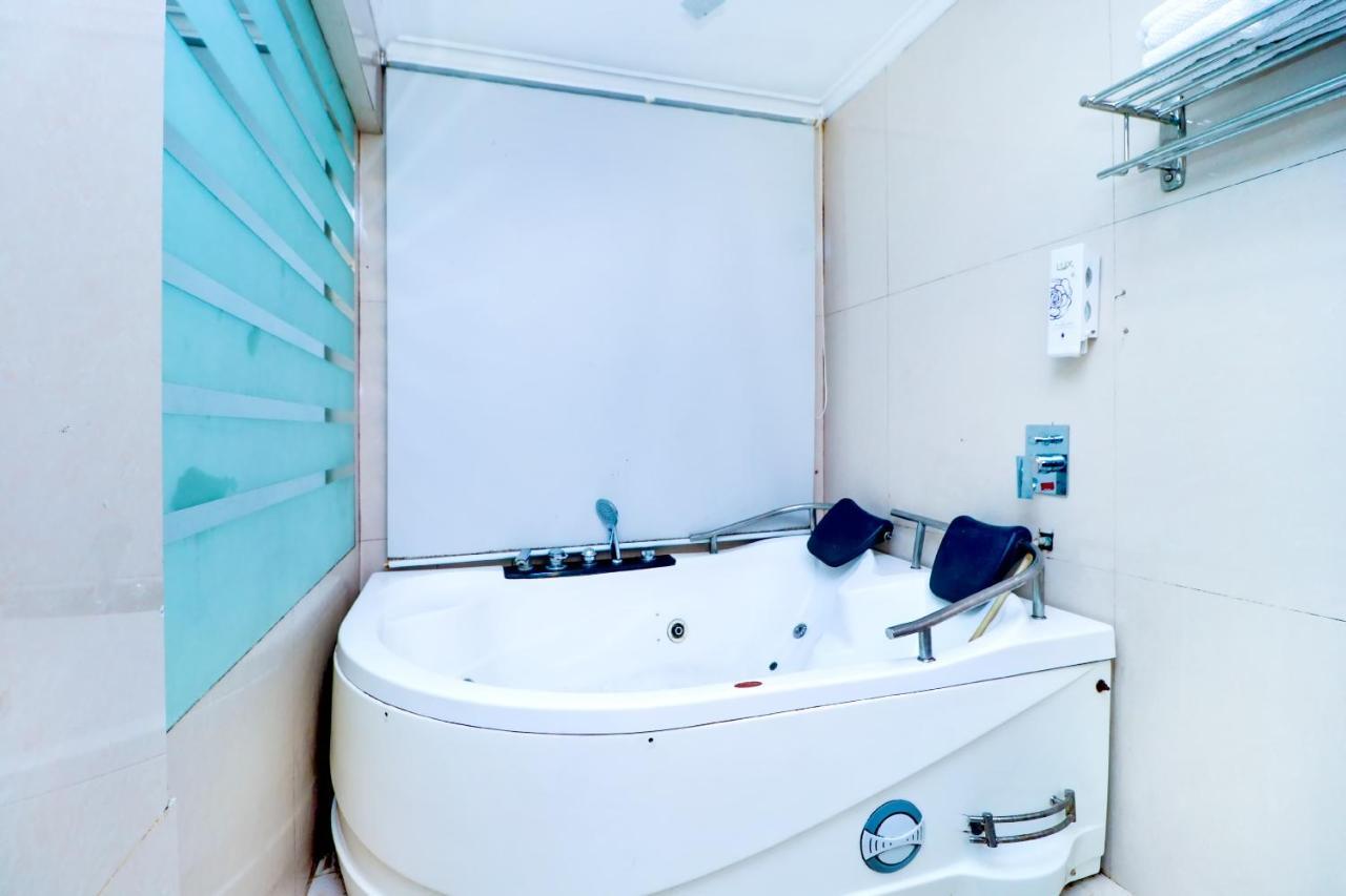 Hotel Rajshree & Spa Chandigarh Ngoại thất bức ảnh