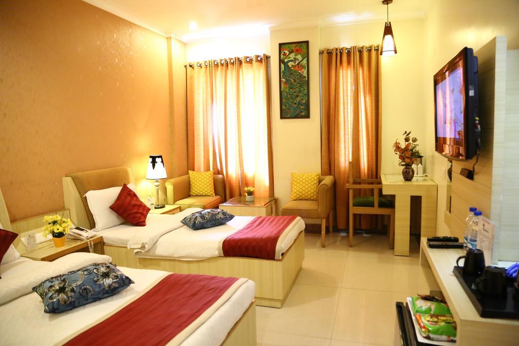 Hotel Rajshree & Spa Chandigarh Ngoại thất bức ảnh