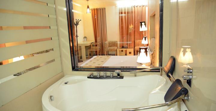 Hotel Rajshree & Spa Chandigarh Ngoại thất bức ảnh